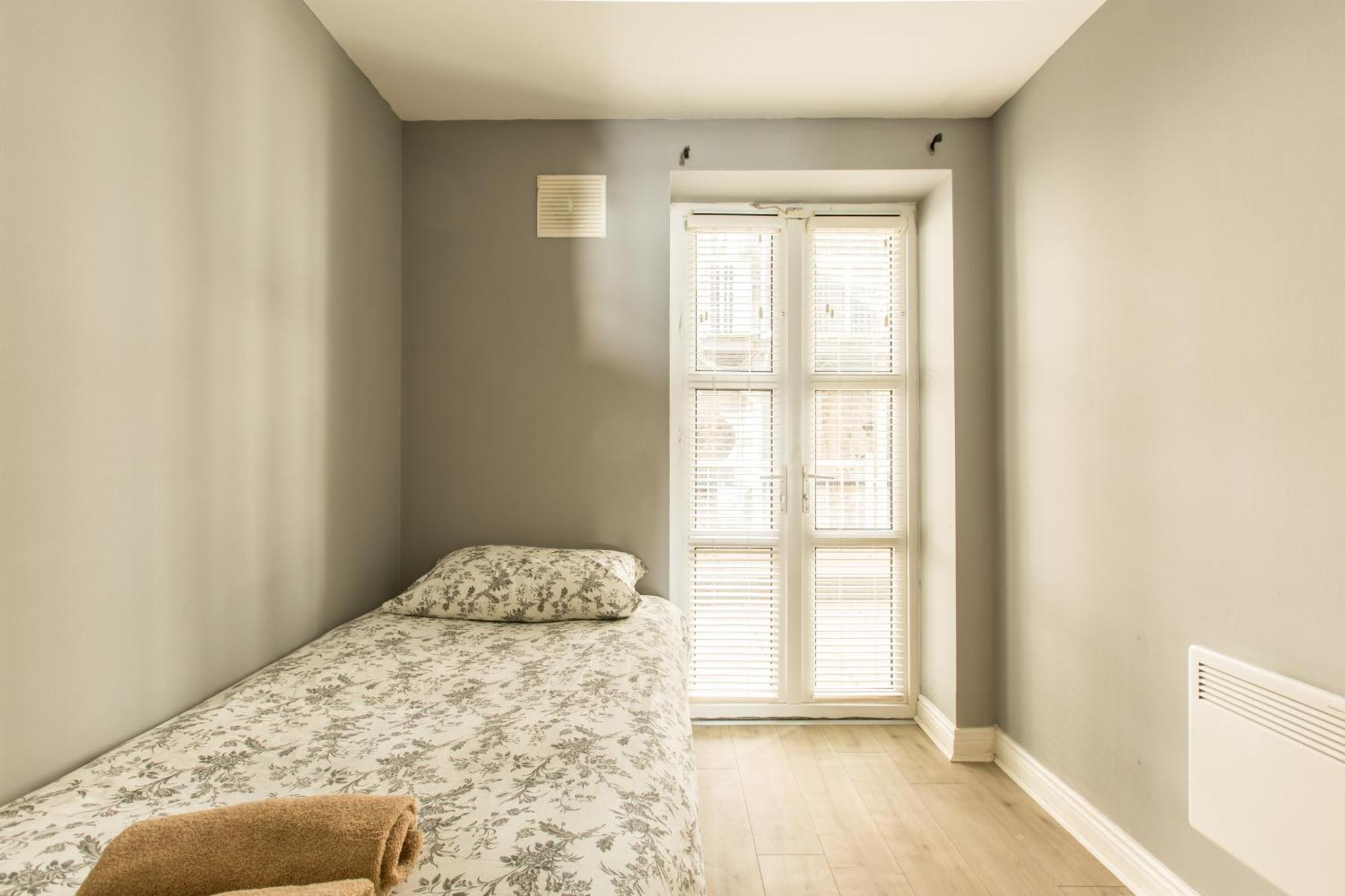 Modern Elegant Central Apt With Parking Dublino Esterno foto